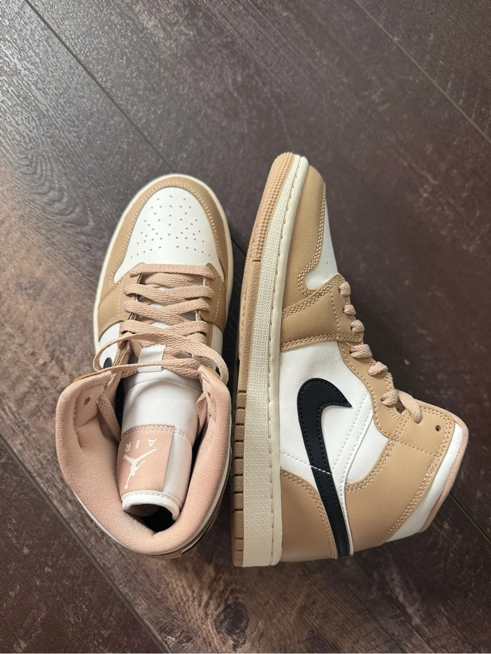Women’s Air Jordan Mids